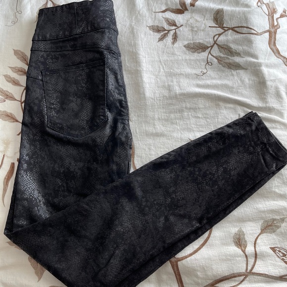 Erin Animal print Jeggings - Picture 9 of 9